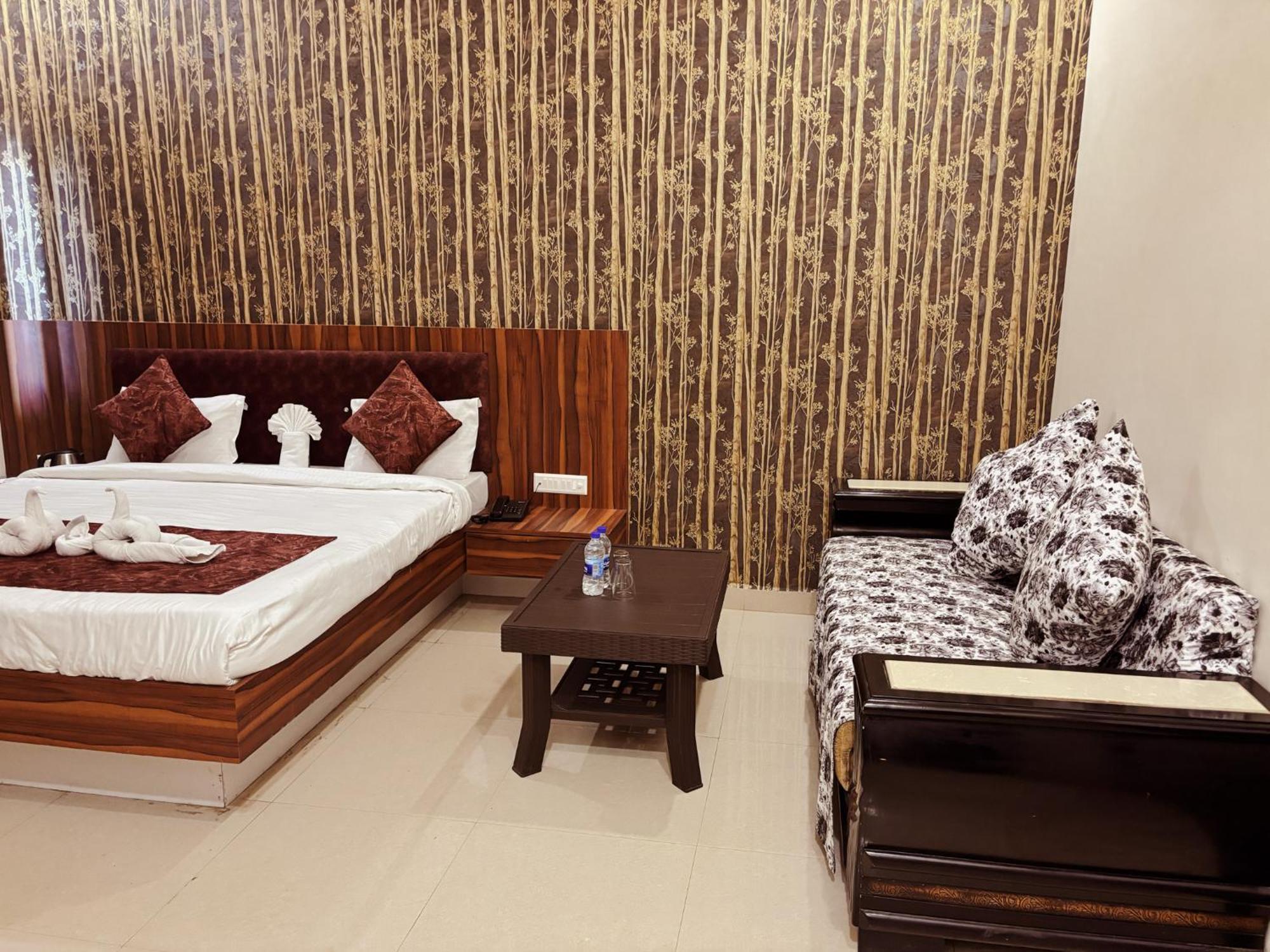 Hotel Shri Kailash Mansarovar Sāgar Esterno foto
